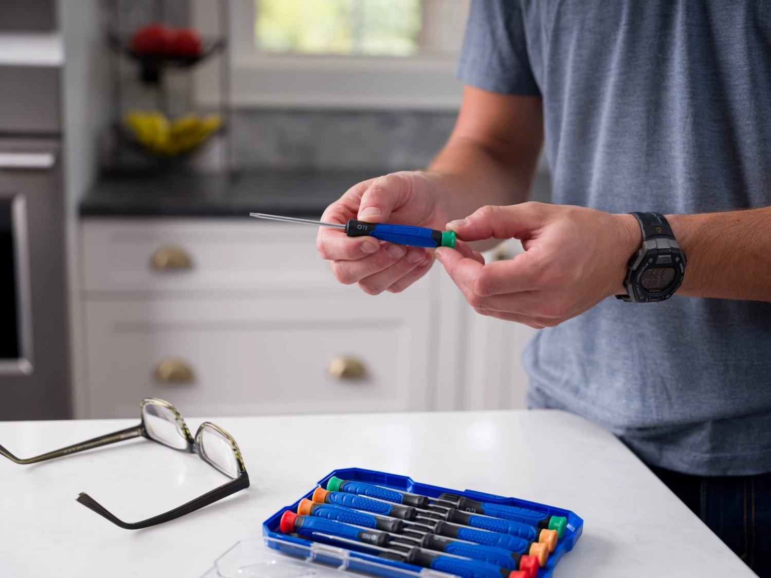 Kobalt Precision 10 -Piece 2-in Combination Tip Screwdriver Set 5 Kobalt Precision 10 -Piece 2-in Combination Tip Screwdriver Set - Image 5