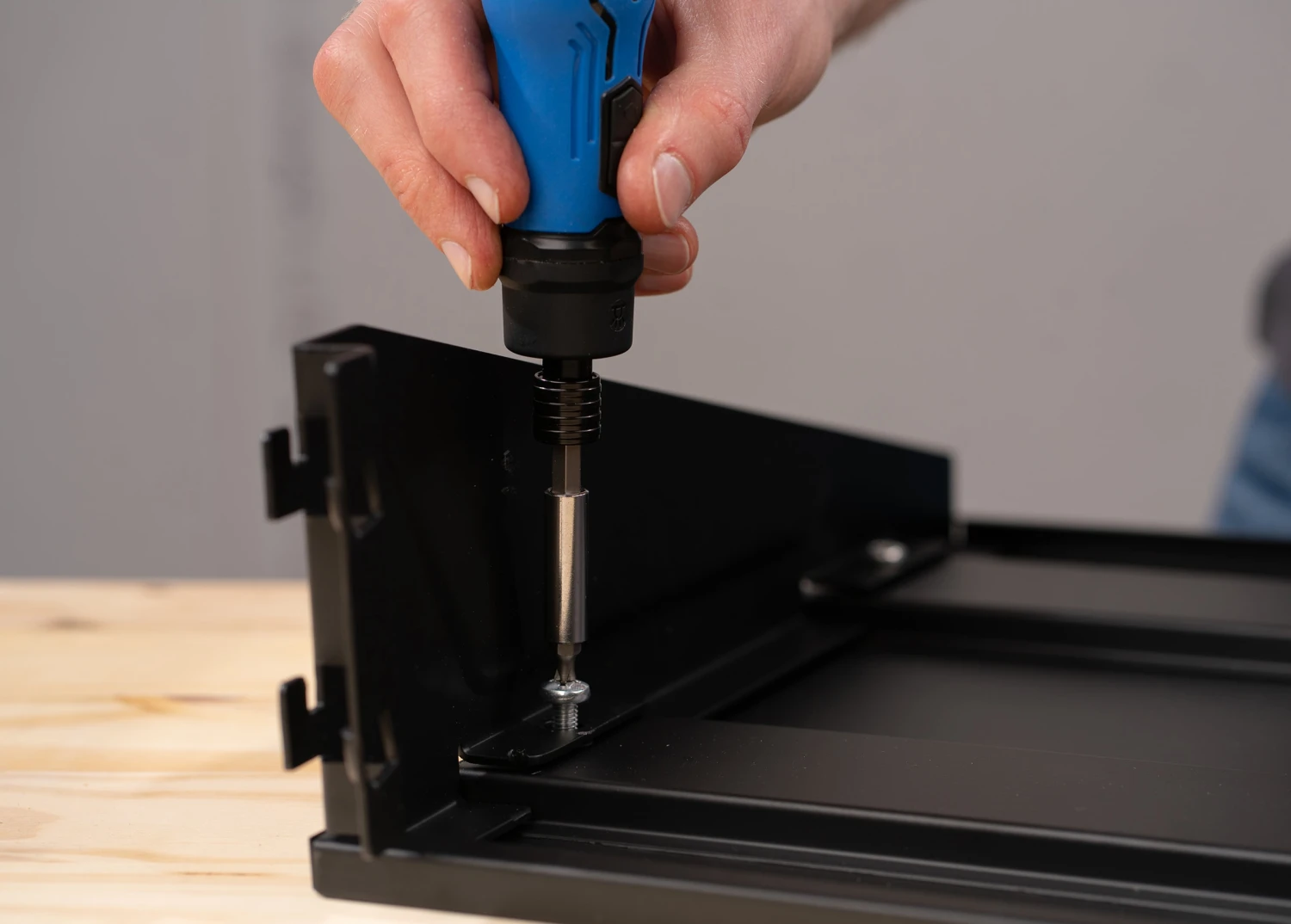 Kobalt 4-volt Max 1/4-in Cordless Screwdriver (Battery Included And Charger Not Included) 3 Kobalt 4-volt Max 1/4-in Cordless Screwdriver (Battery Included And Charger Not Included) - Image 3