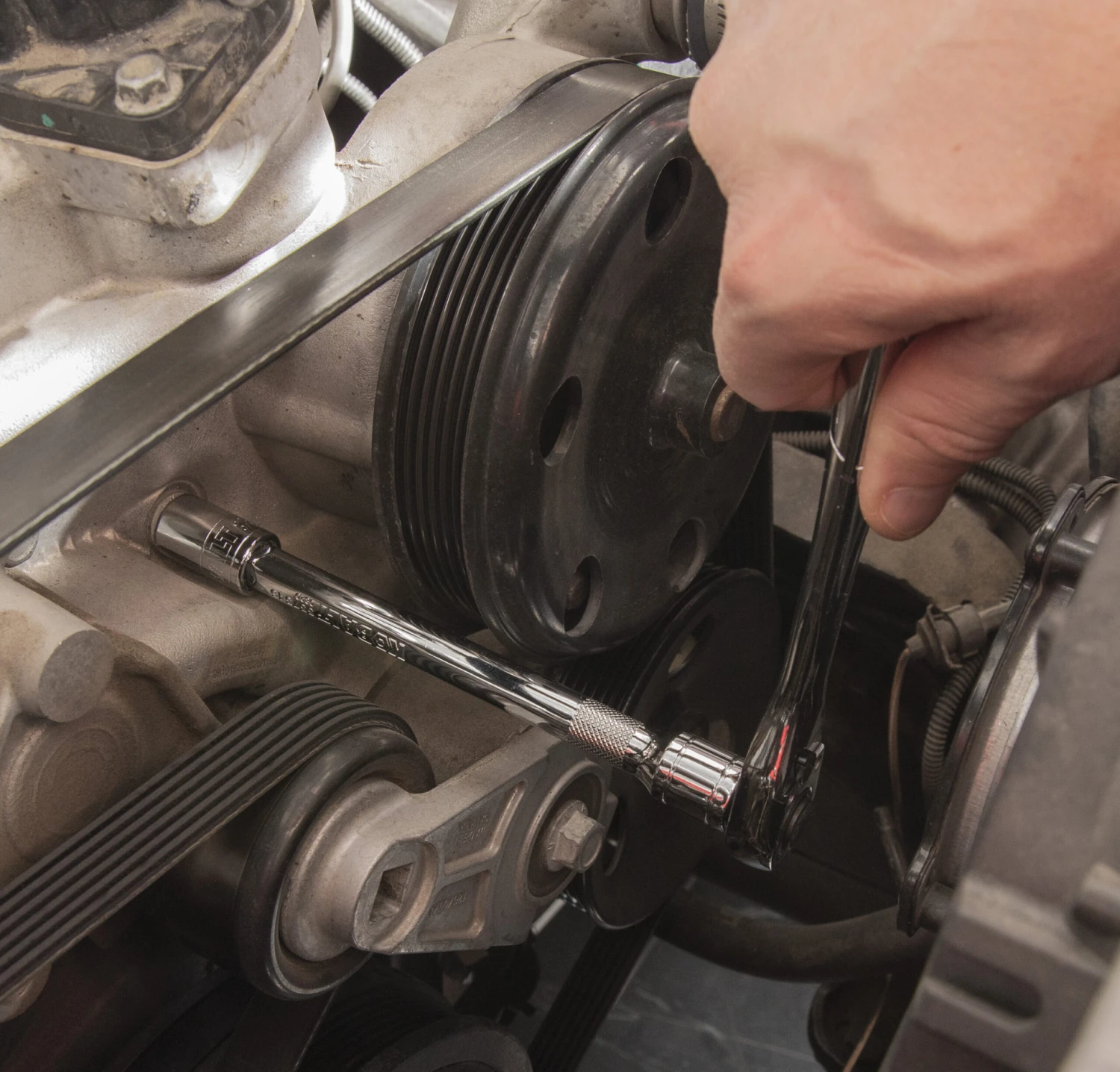 Kobalt 170 -Piece Standard (SAE) And Metric Mechanics Tool Set With Hard Case 9 Kobalt 170 -Piece Standard (SAE) And Metric Mechanics Tool Set With Hard Case - Image 9