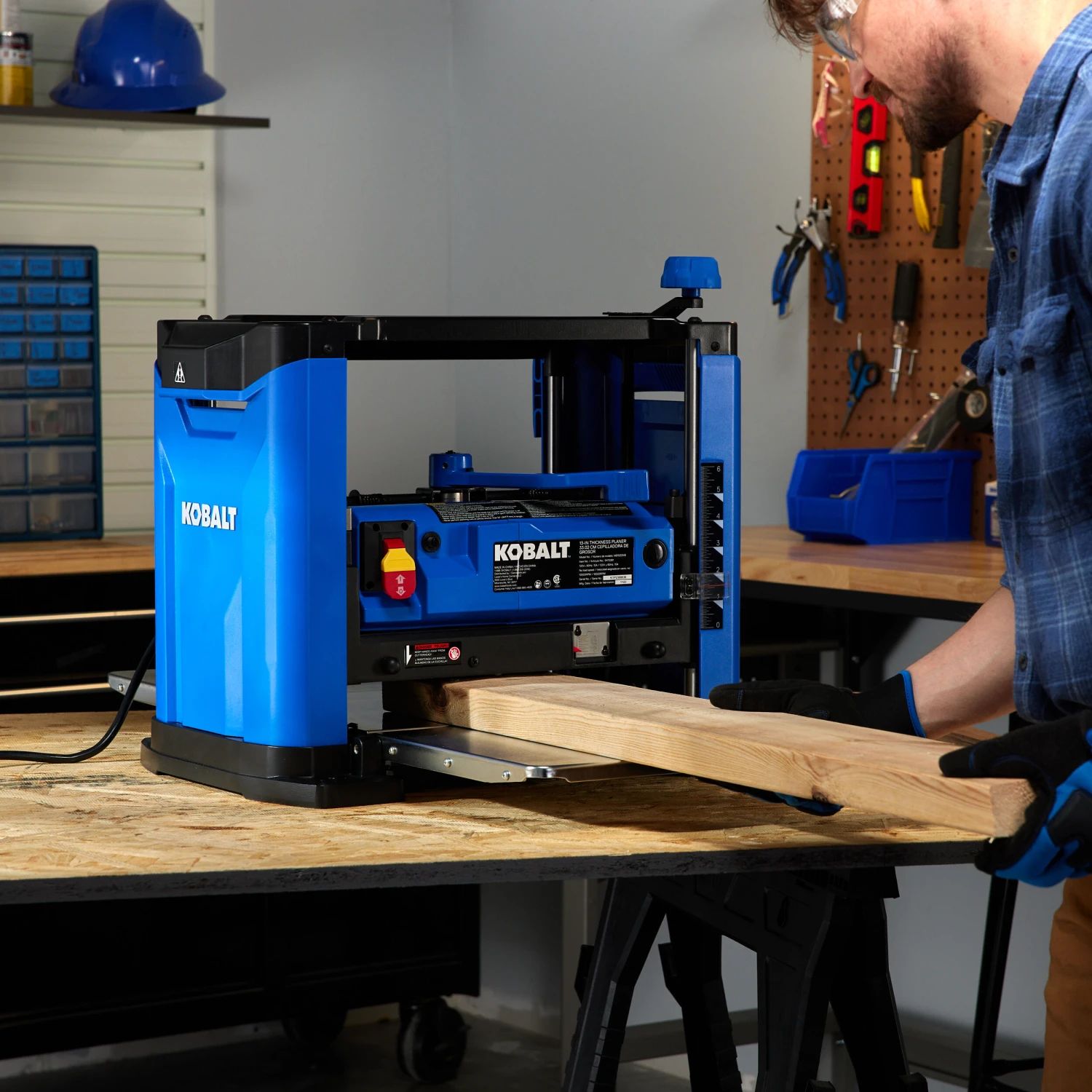 Kobalt 13-in W 15 -Amp Benchtop Planer 2 Kobalt 13-in W 15 -Amp Benchtop Planer - Image 2