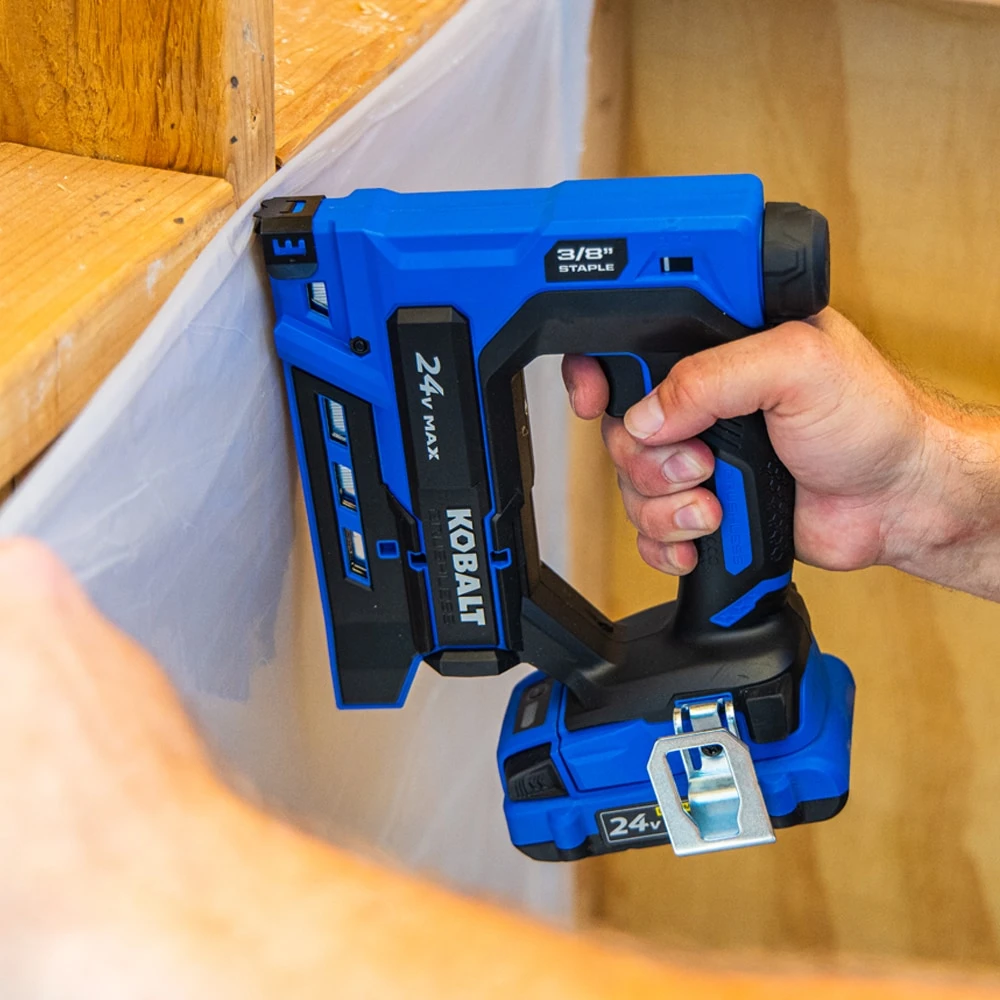 Kobalt XTR 20 -Gauge 3/8-in Medium Crown Finish Stapler ( Battery And Charger Not Included ) 10 Kobalt XTR 20 -Gauge 3/8-in Medium Crown Finish Stapler ( Battery And Charger Not Included ) - Image 10