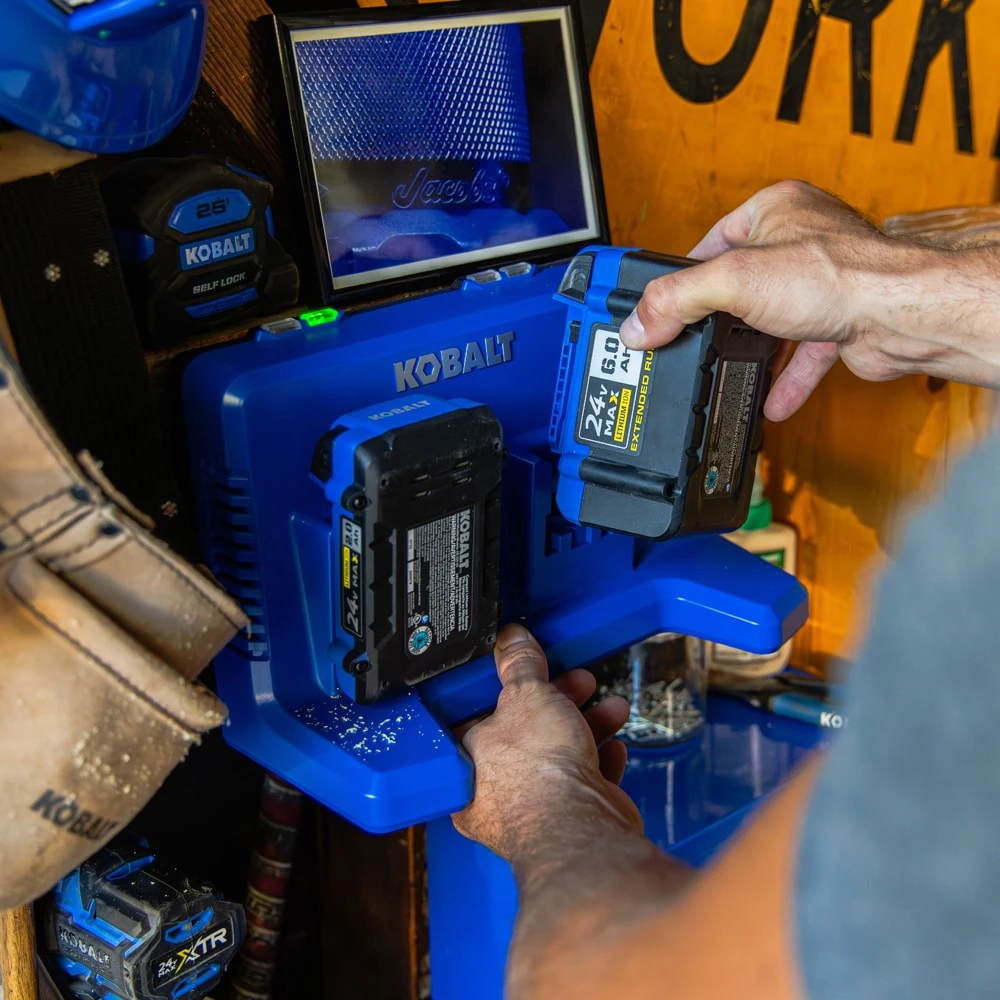 Kobalt 24 -Volt Lithium ( Battery Charger Station ) 8 Kobalt 24 -Volt Lithium ( Battery Charger Station ) - Image 8